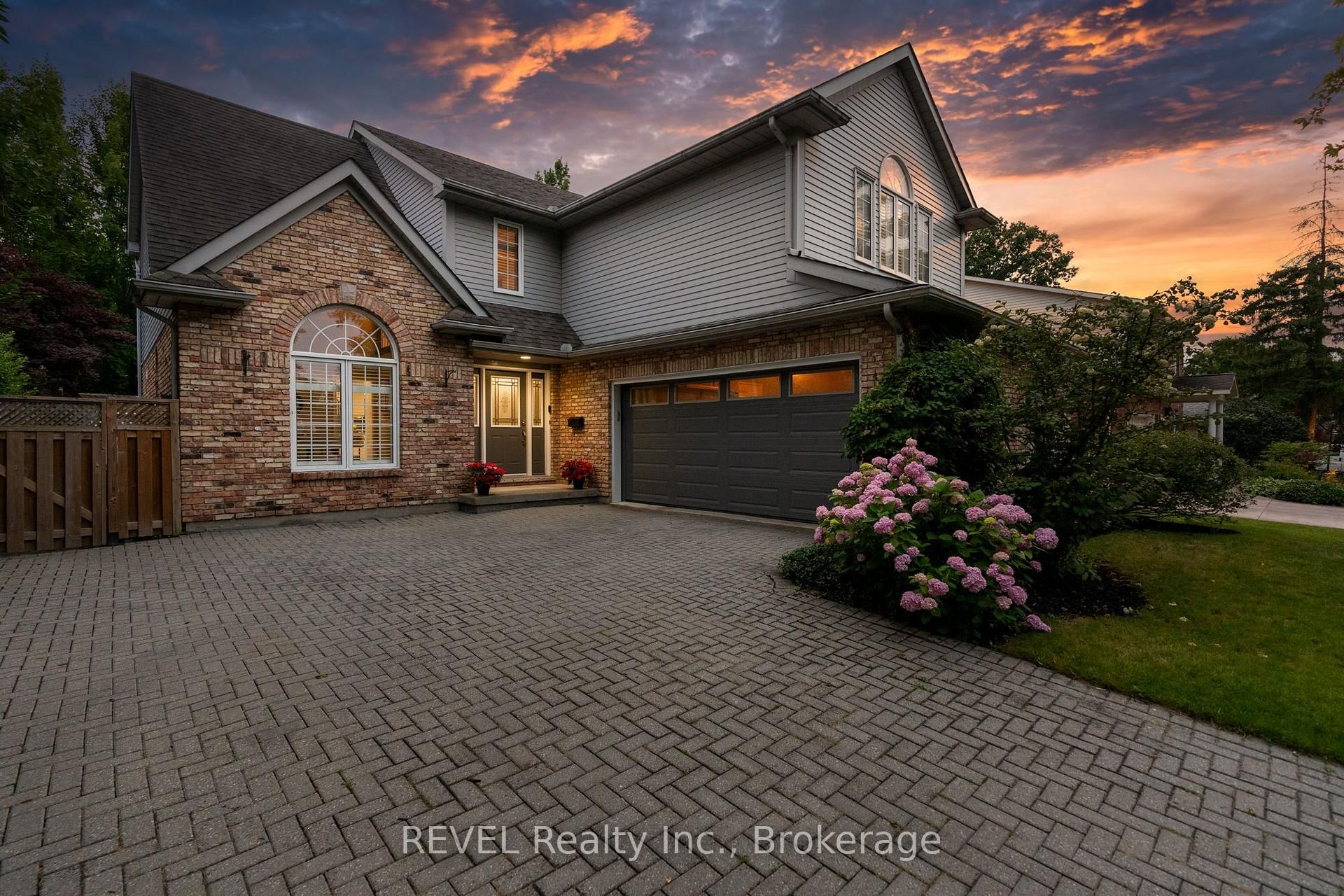 78 SOVEREIGN Drive