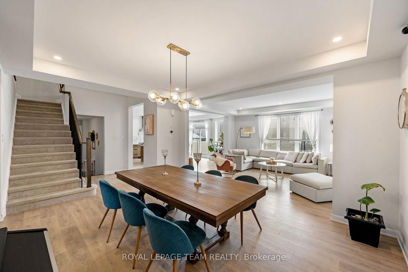 98 RALPH ERFLE Way • Ottawa, ON photo 11