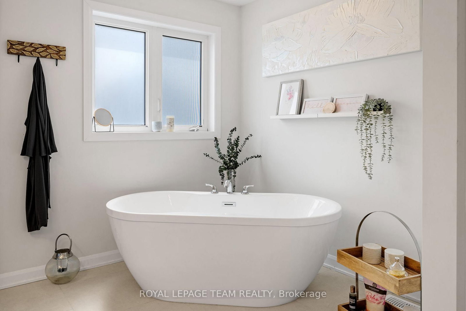 98 RALPH ERFLE Way • Ottawa, ON photo 26