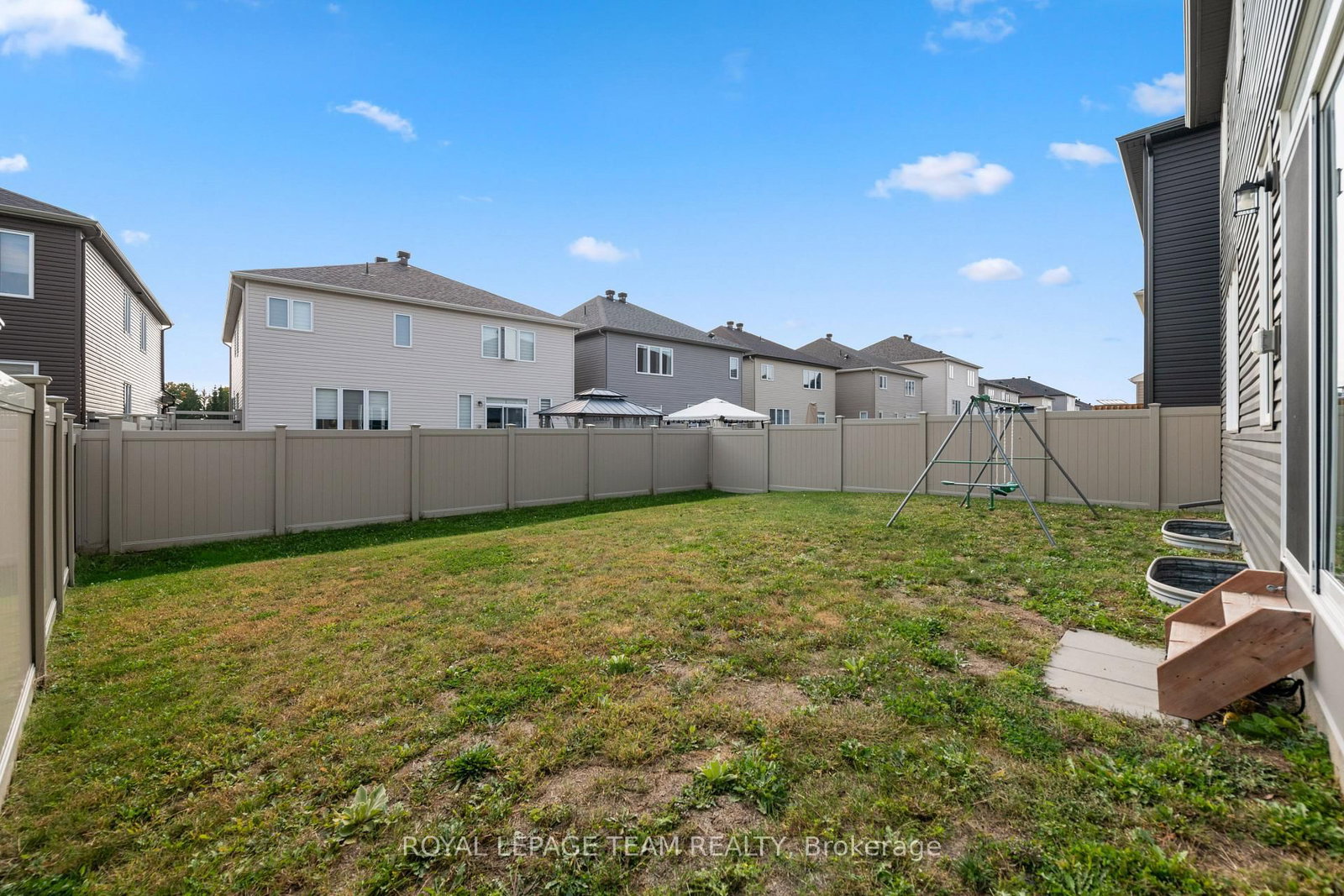 98 RALPH ERFLE Way • Ottawa, ON photo 37