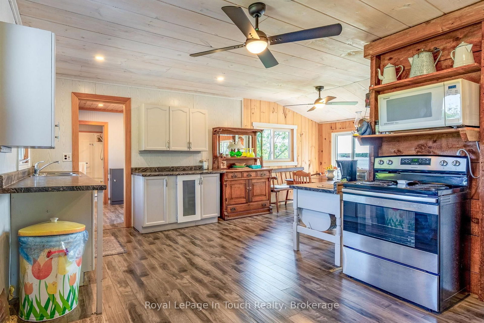 34 B320 Sans Souci Island • The Archipelago, ON photo 39