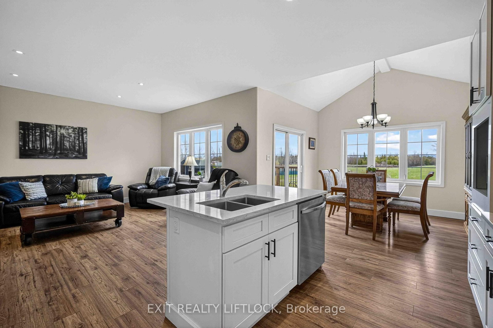 1479 Webster Road • Douro-Dummer, ON photo 9