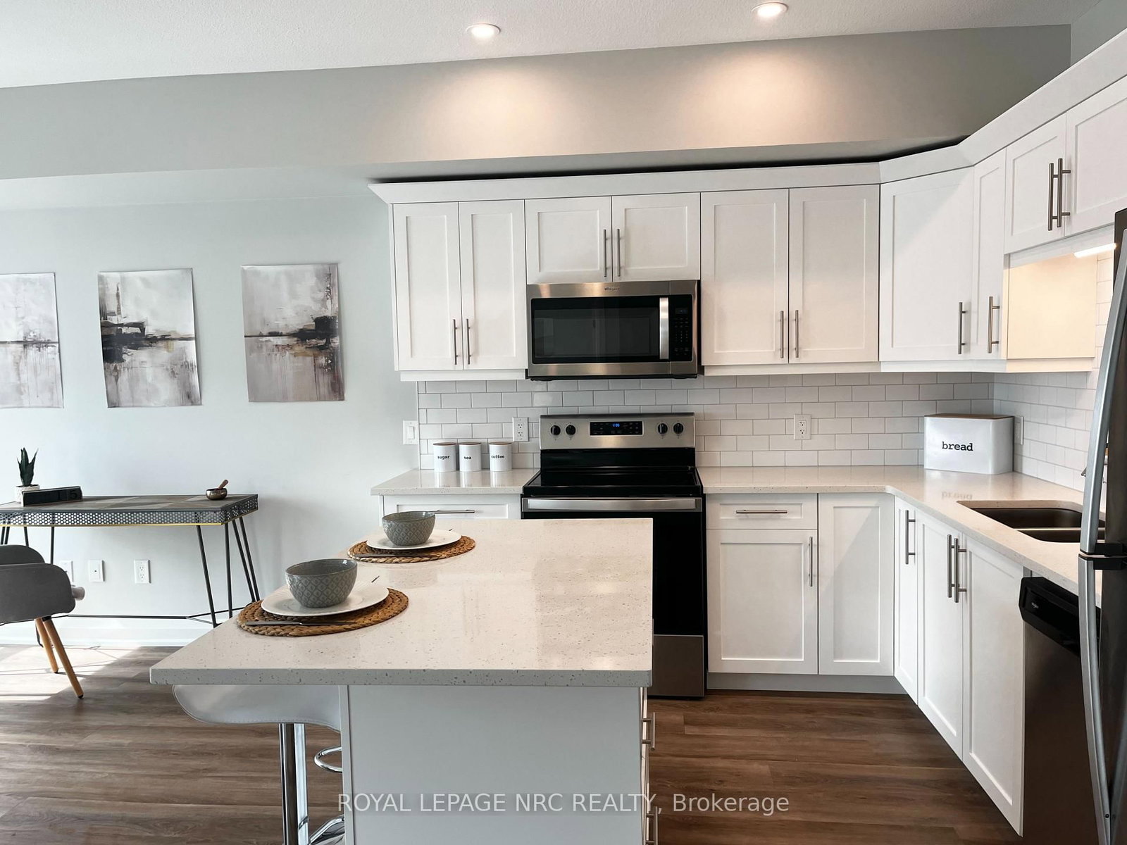 120 Summersides Boulevard, Unit 300 - Photo 9