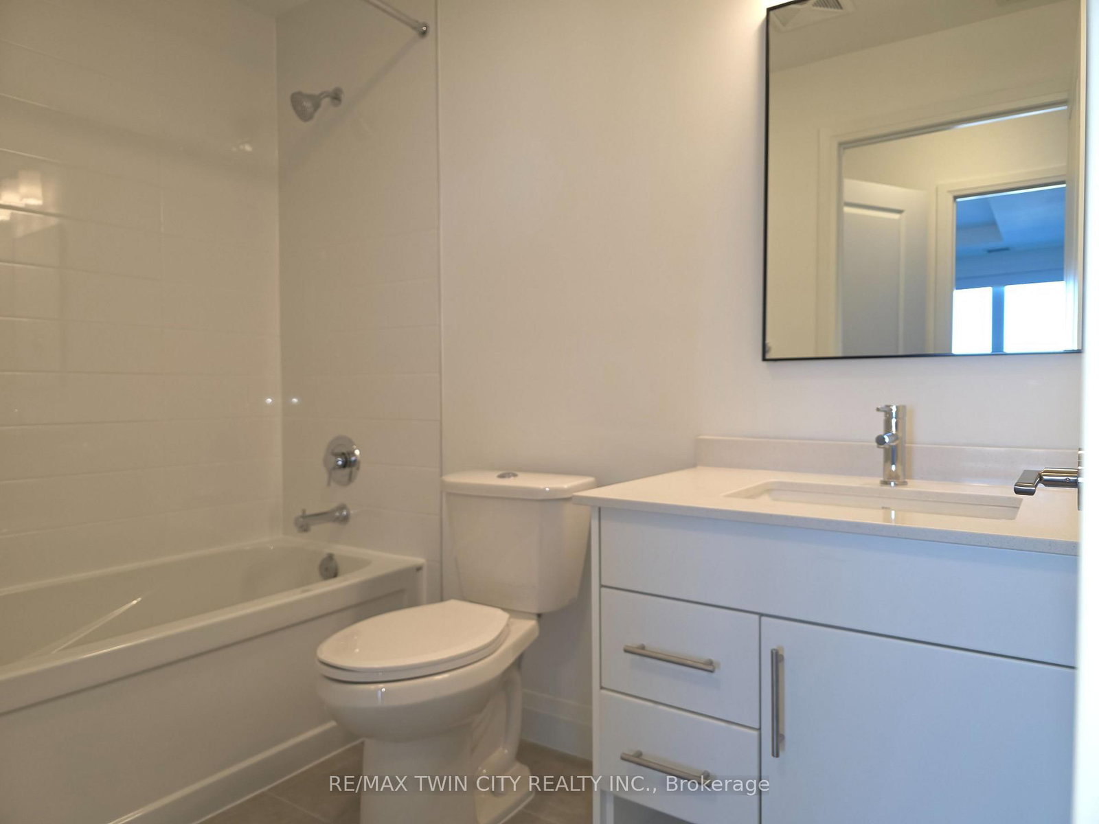 1333 Weber Street E, Unit 610 - Photo 4
