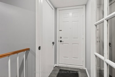 Unit A — 207 Woodfield Drive — photo 4