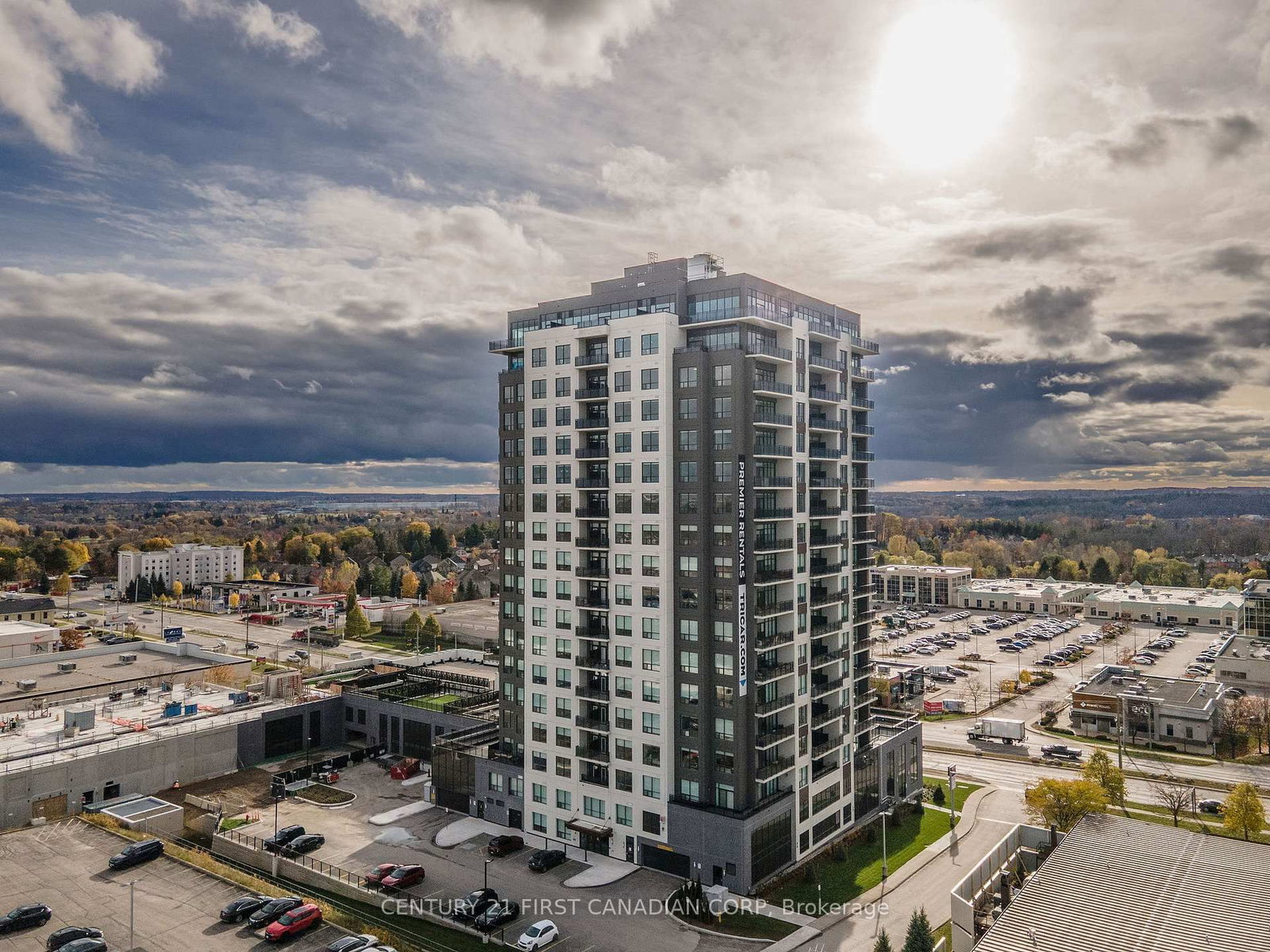 4286 E King Street, Unit 1008