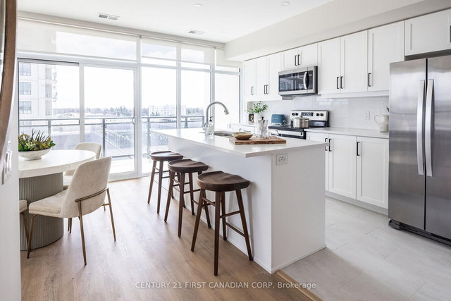 909 - 4286 King Street E