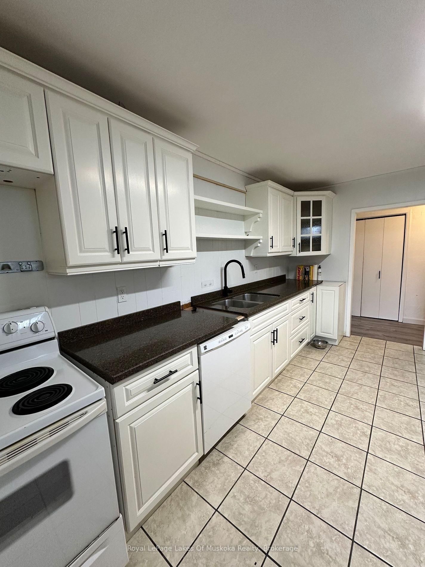 250 Stephenson Rd 12 W Road • Huntsville, ON photo 26