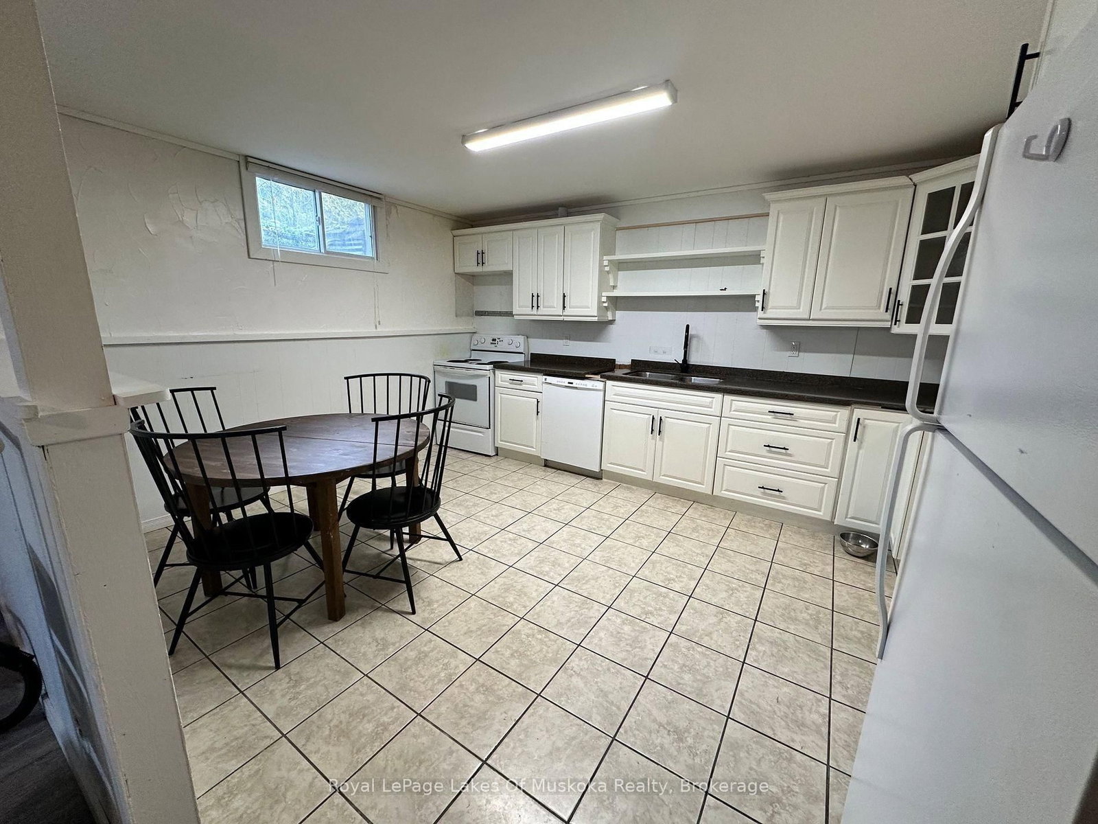 250 Stephenson Rd 12 W Road • Huntsville, ON photo 27