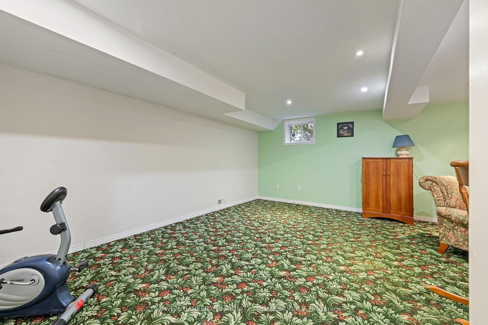 2737 King Street E • #45 • Hamilton, ON photo 36