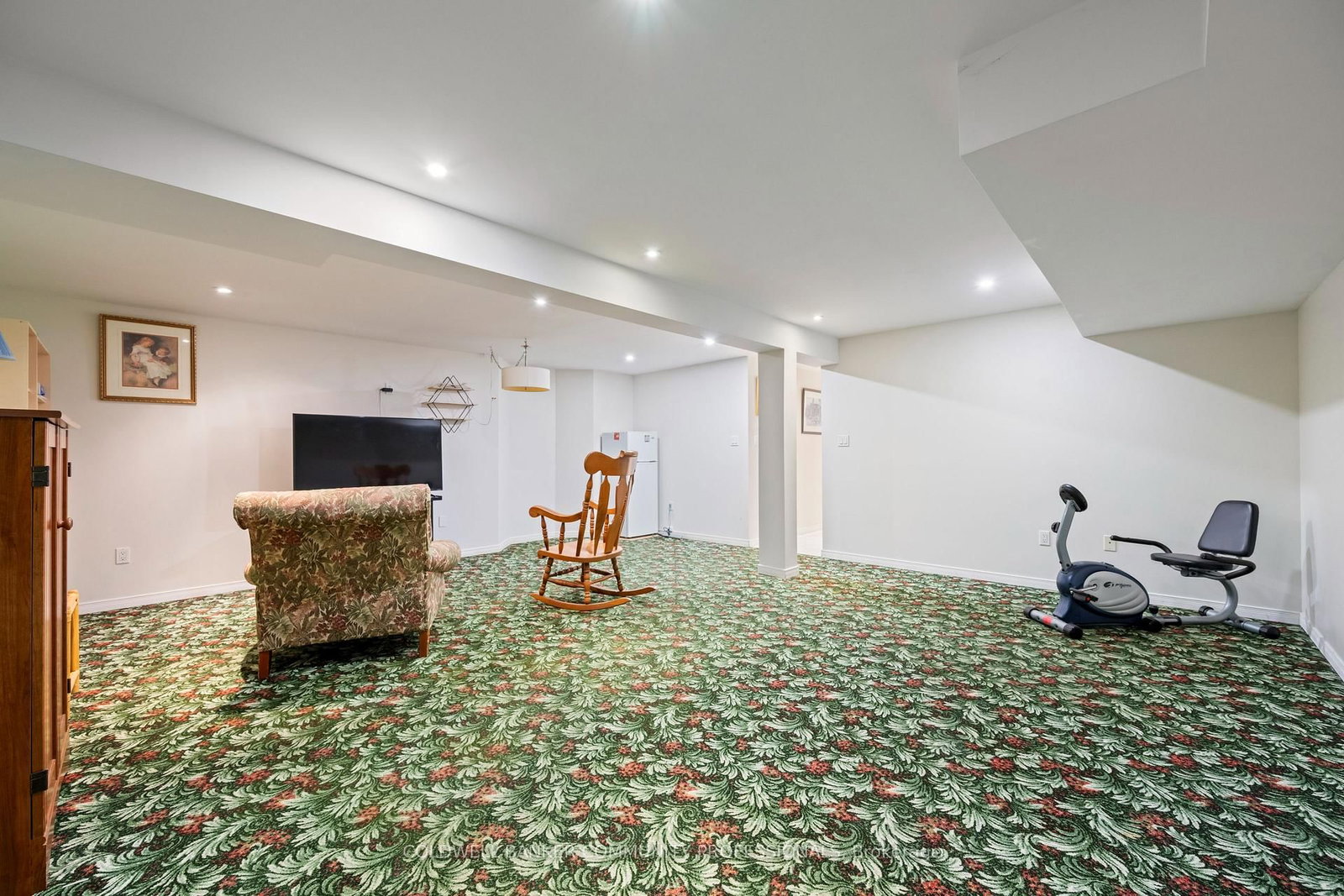 2737 King Street E • #45 • Hamilton, ON photo 37