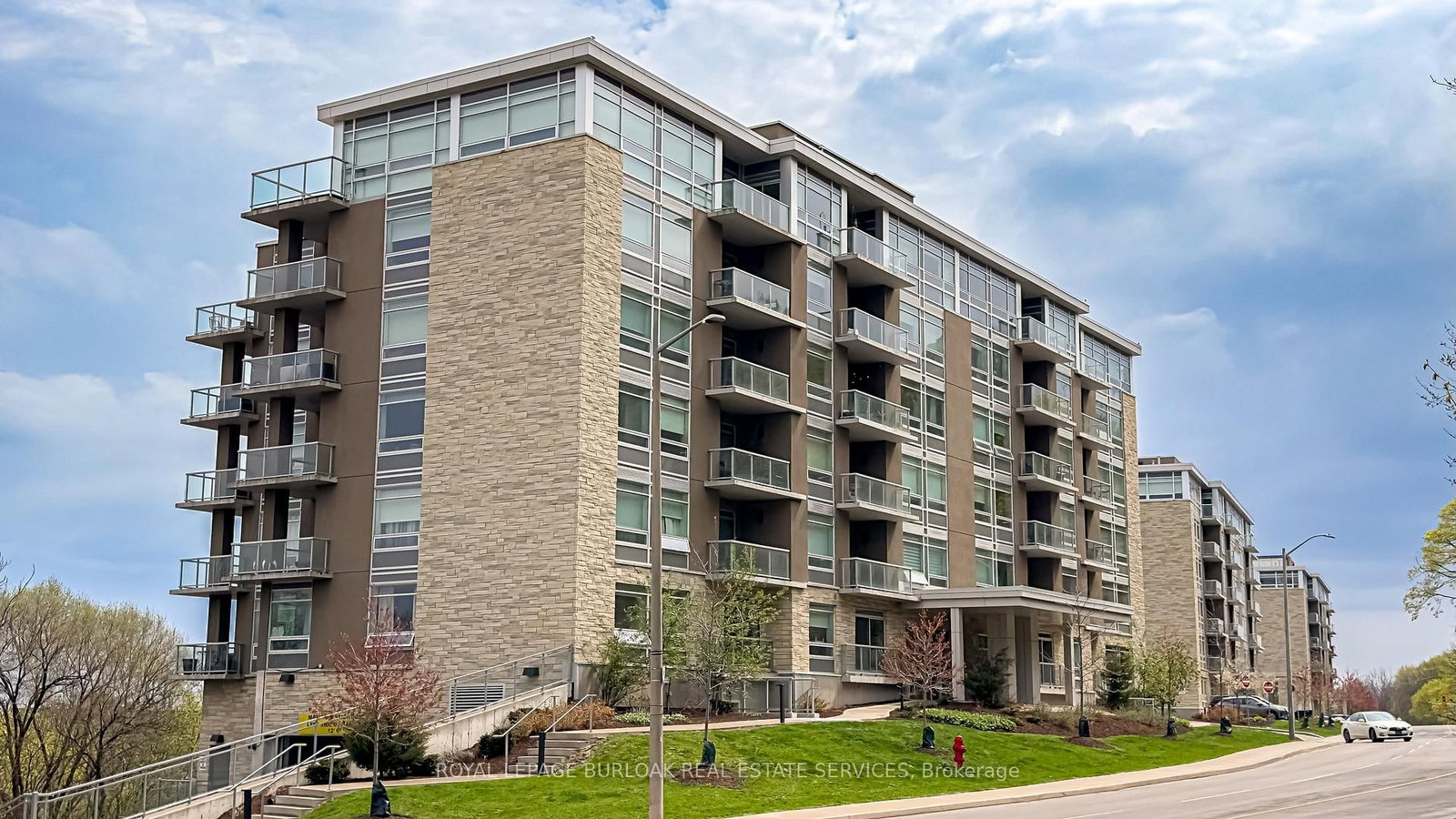 Condo for lease at 206-455 Charlton Avenue, Hamilton, Ontario, L8N 0B2 - Stinson - MLS: X13067650