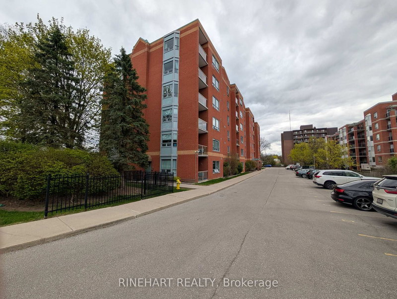 home for lease on 604-77 Baseline Road W