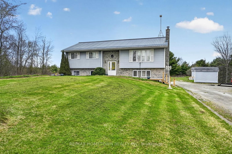 16 Graham Lake Road