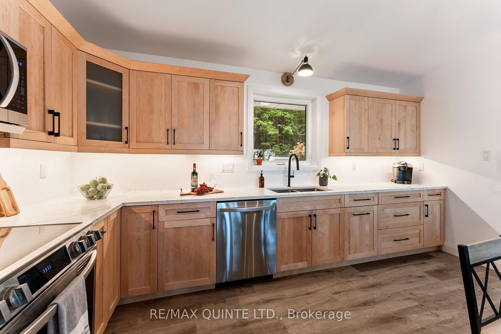 89 Curry Lane • Prince Edward County, ON photo 16