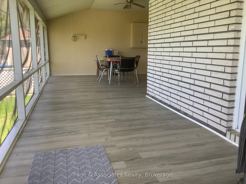 101 Highway 539A