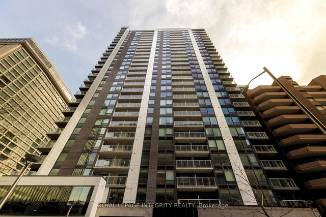 2005 - 340 Queen Street