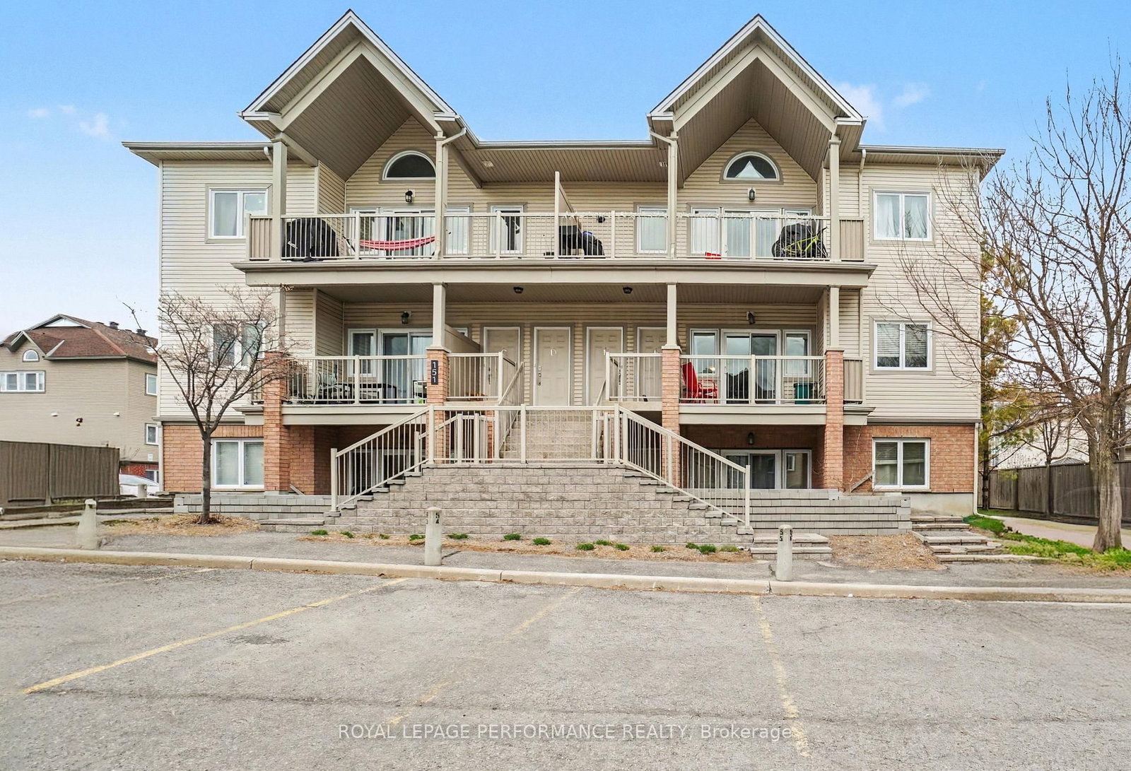 151 Mocha Private, Unit F