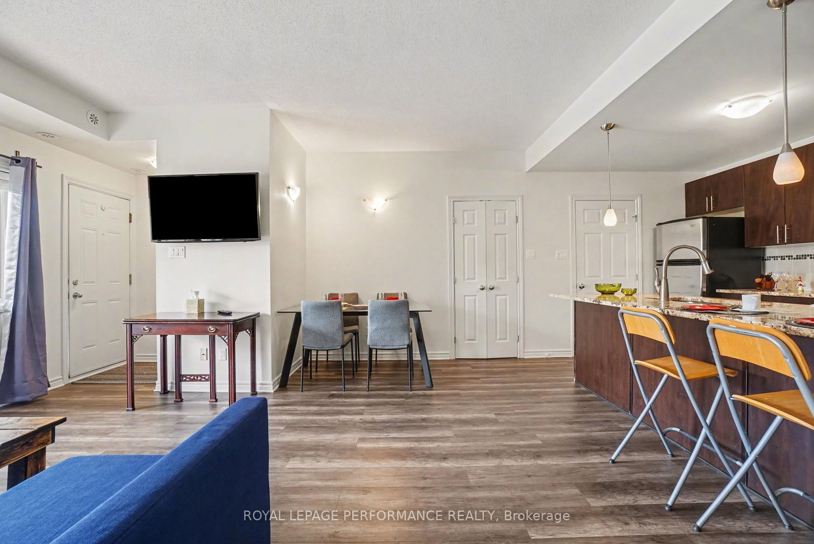 151 Mocha Private, Unit F - Photo 3