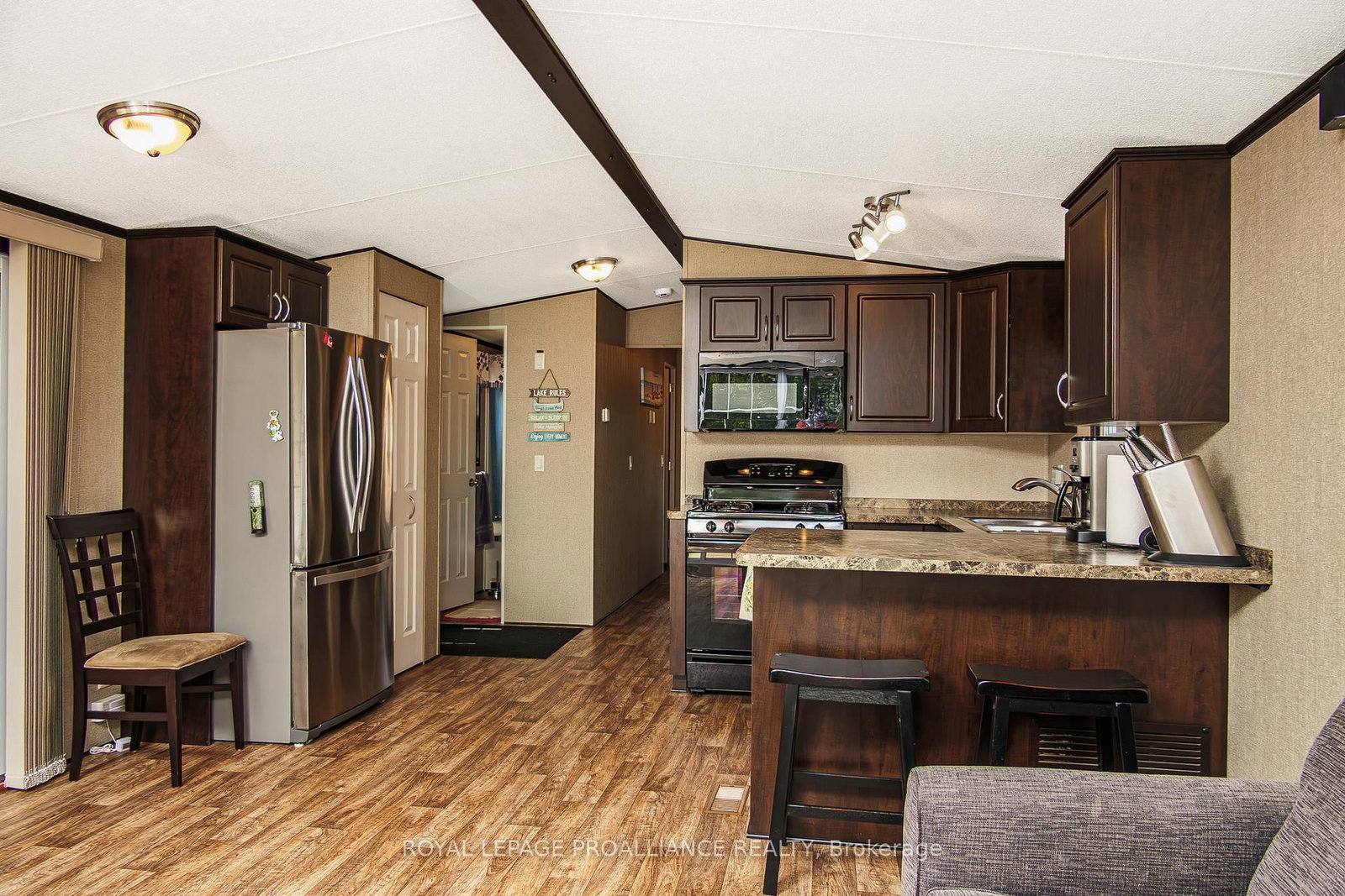486 Cty Rd 18 - 20 Dragonfly Lane • Prince Edward County, ON photo 16