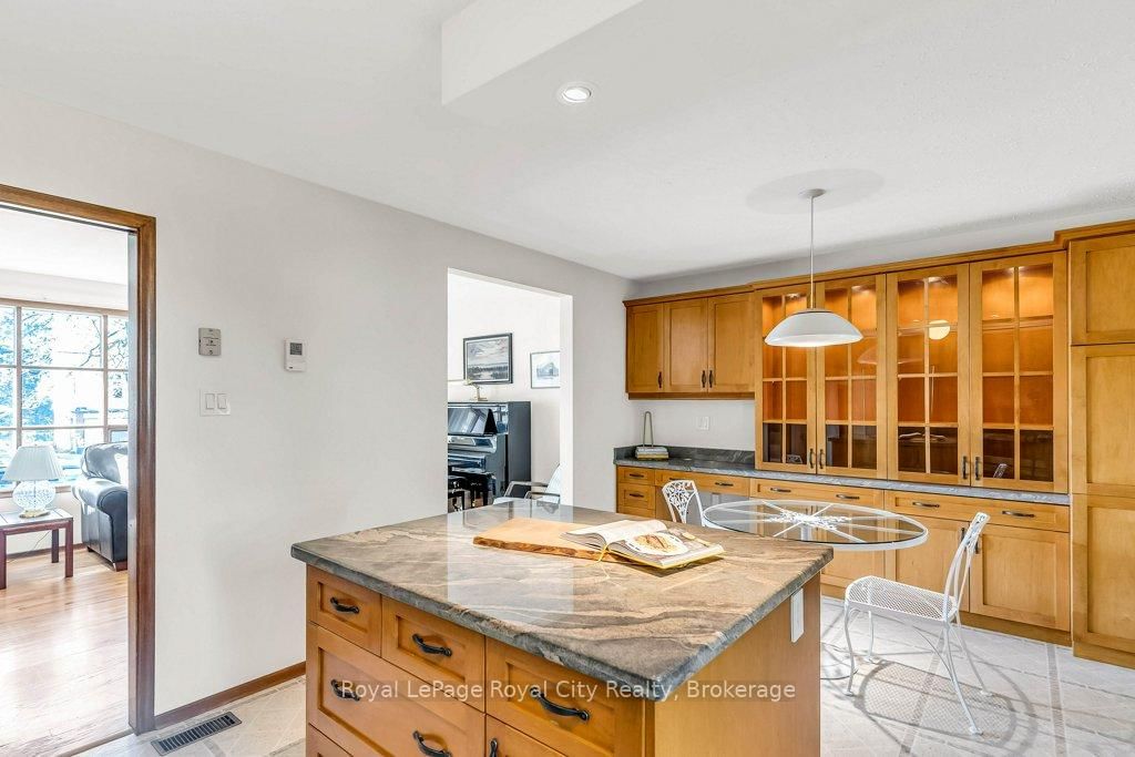 40 Keats Cres, Guelph, view 14