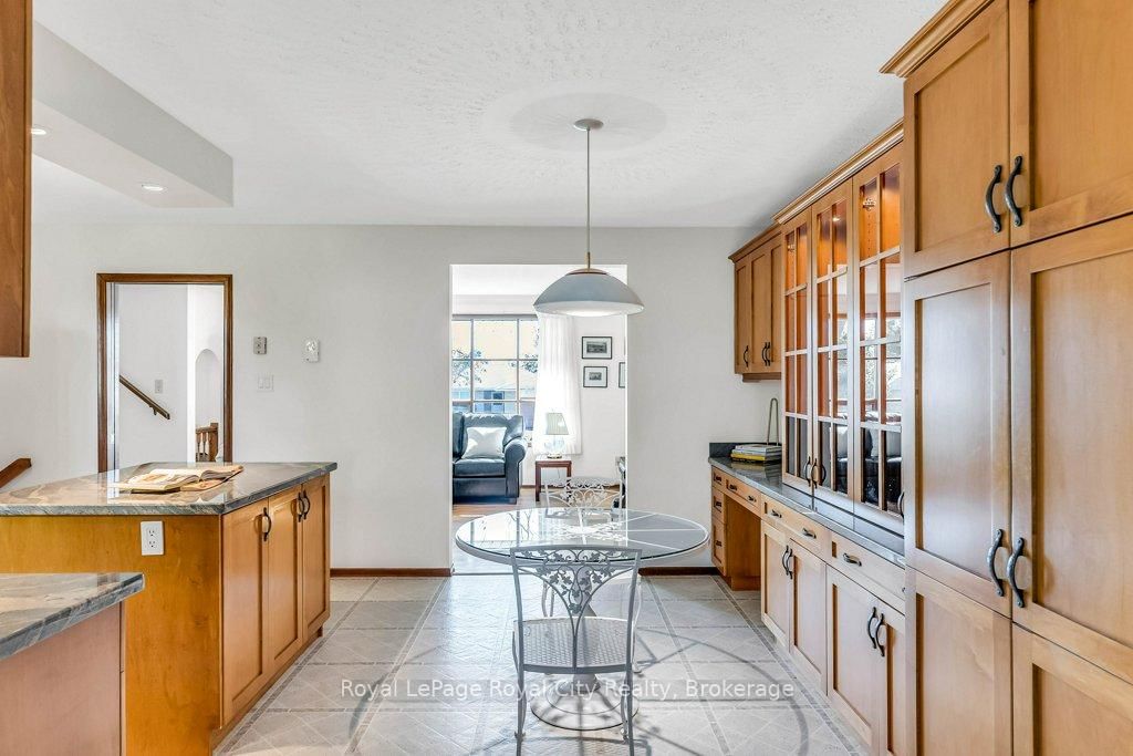 40 Keats Cres, Guelph, view 15