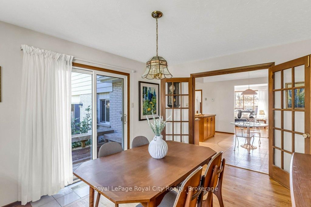 40 Keats Cres, Guelph, view 18