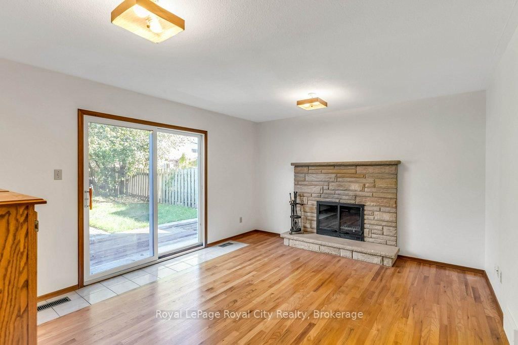 40 Keats Cres, Guelph, view 22