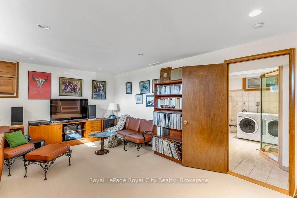 40 Keats Cres, Guelph, view 25