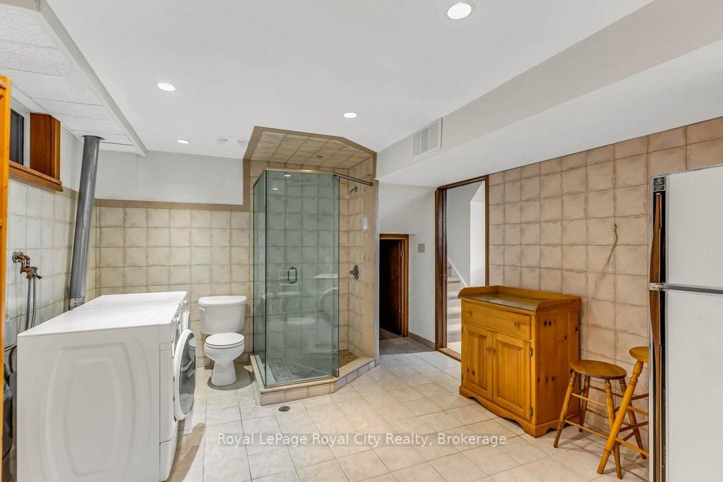 40 Keats Cres, Guelph, view 28