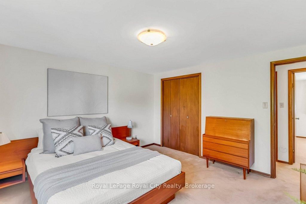 40 Keats Cres, Guelph, view 36