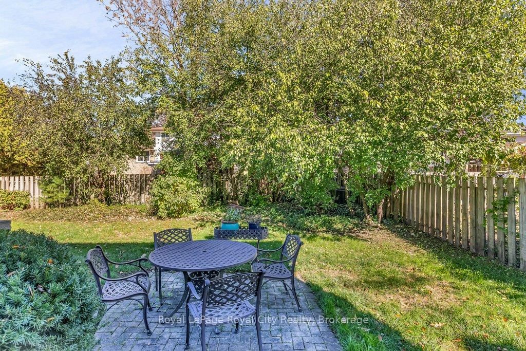 40 Keats Cres, Guelph, view 41
