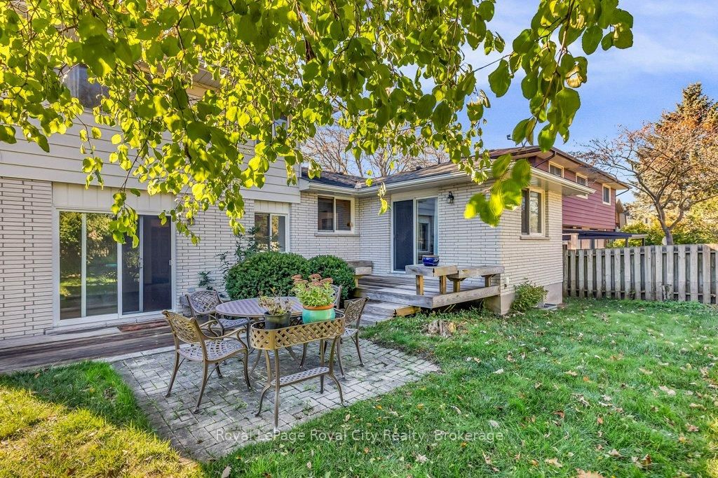 40 Keats Cres, Guelph, view 44