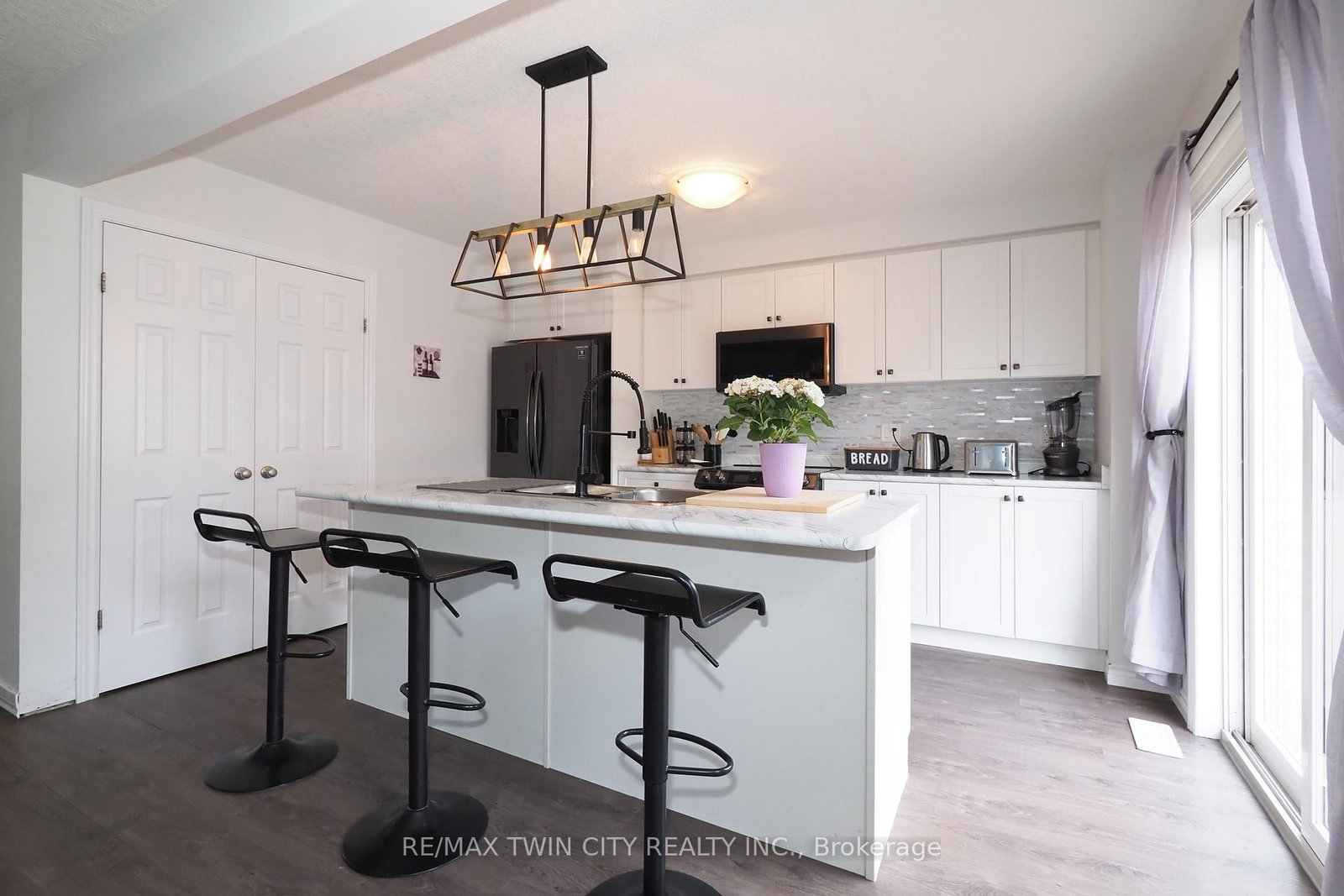 27 GLEASON Crescent - Photo 13