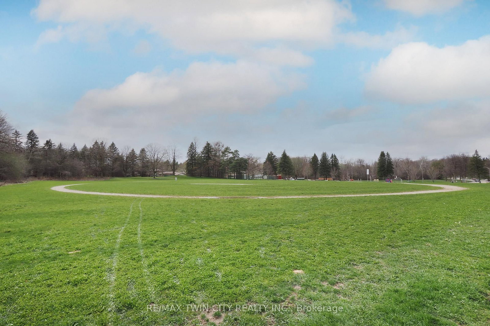 27 GLEASON Crescent - Photo 43