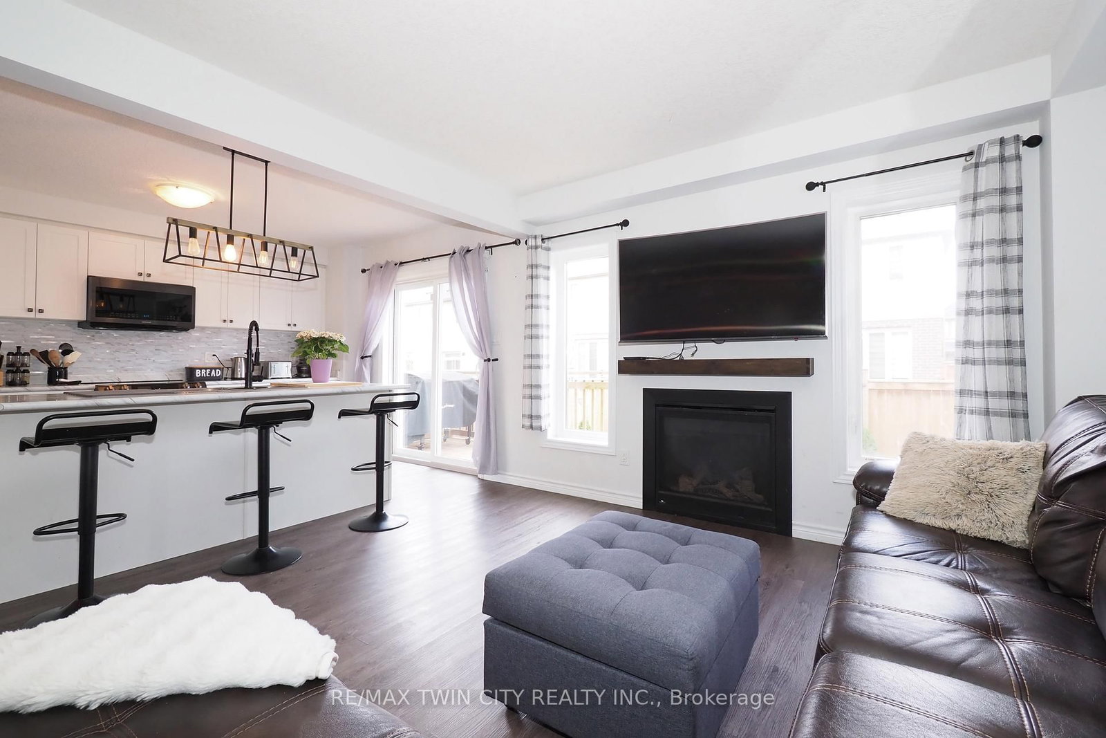 27 GLEASON Crescent - Photo 8