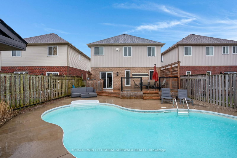 99 Udvari Cres, Kitchener, N2N 0A2 | Image 3