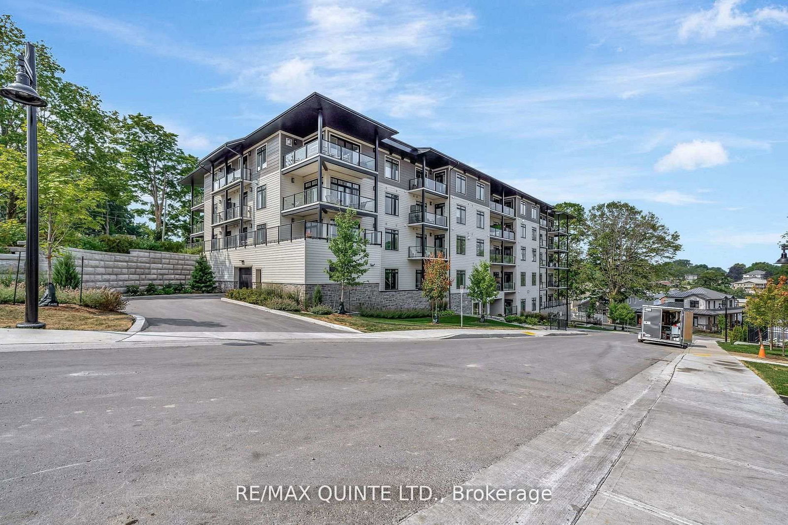 17 Cleave Avenue, Unit 509 - Photo 2