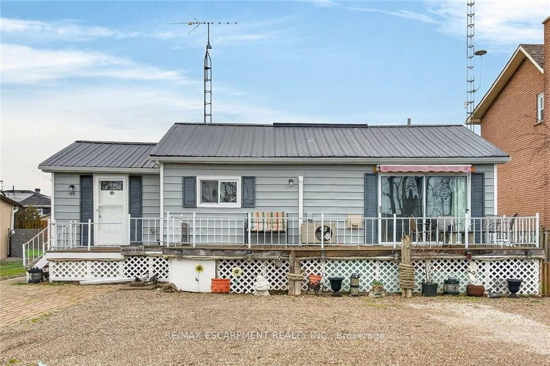 home for sale on 25 Melville Lane