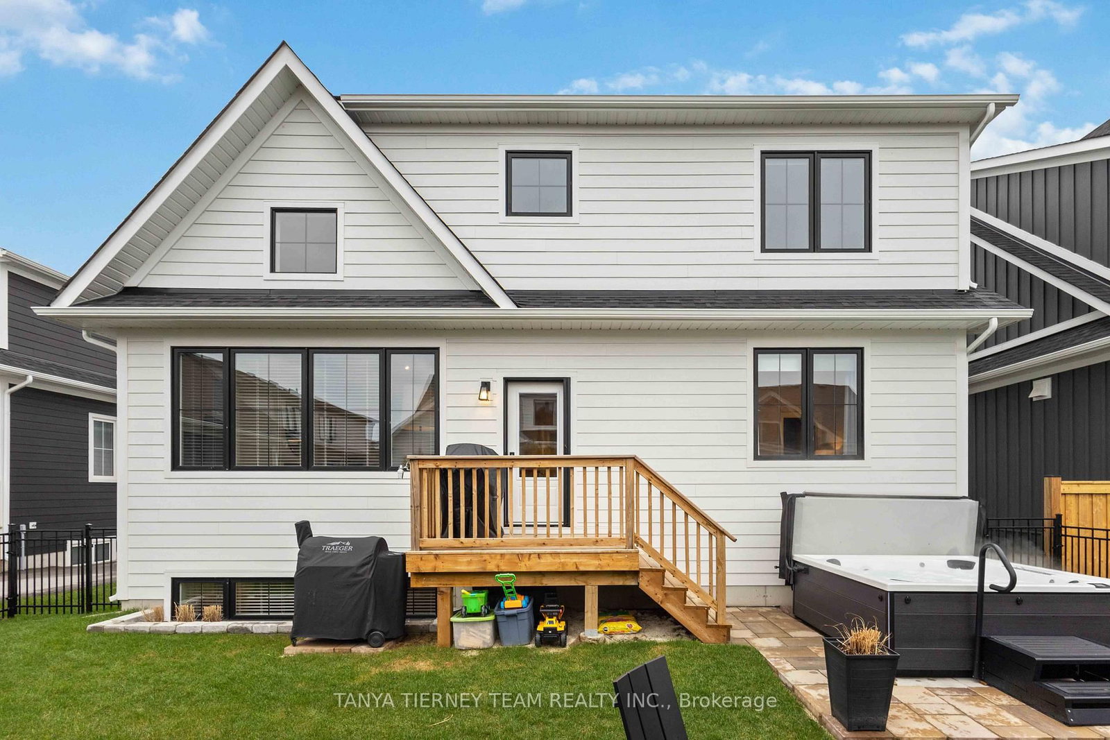122 Courtland Street • Blue Mountains, ON photo 37