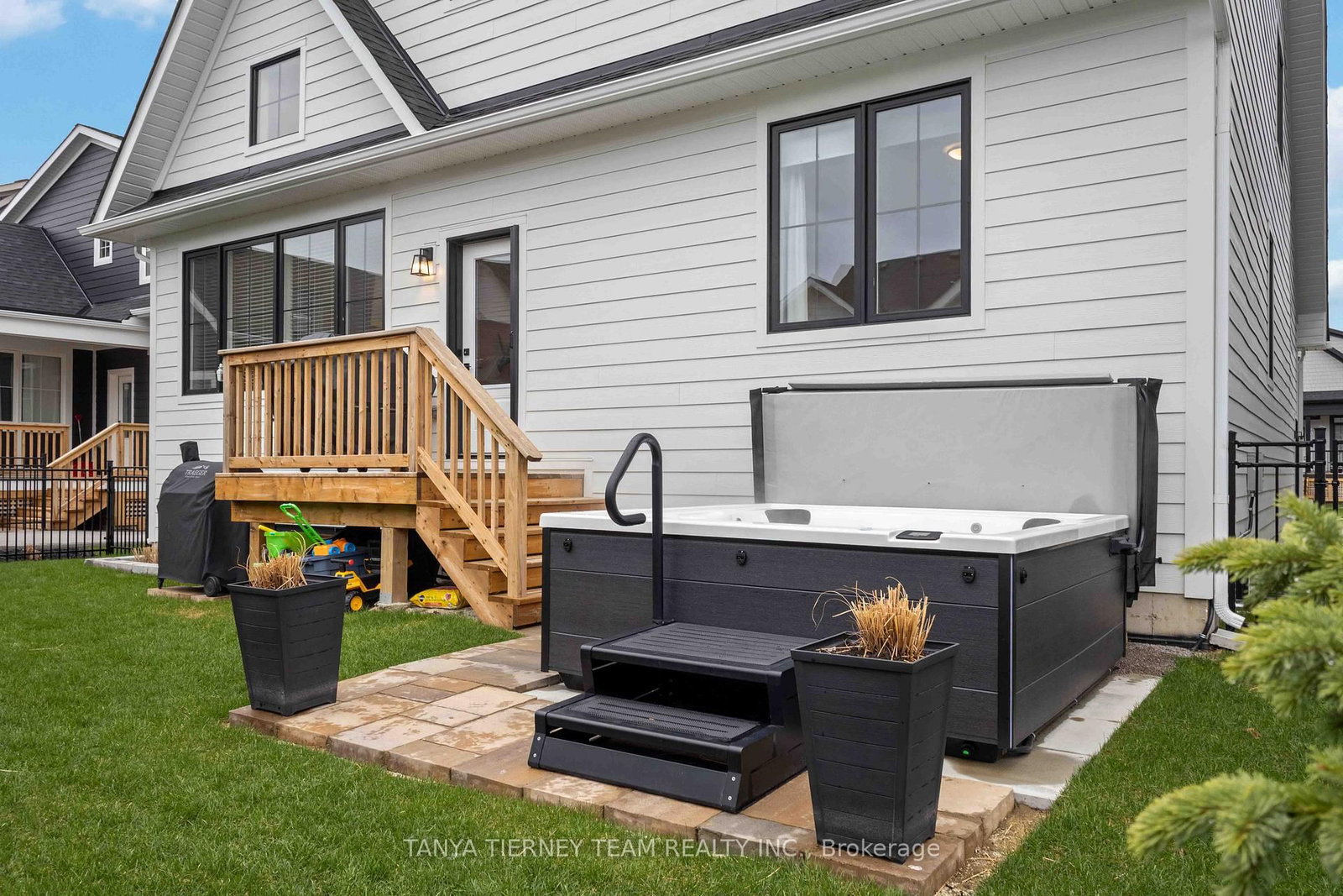 122 Courtland Street • Blue Mountains, ON photo 40