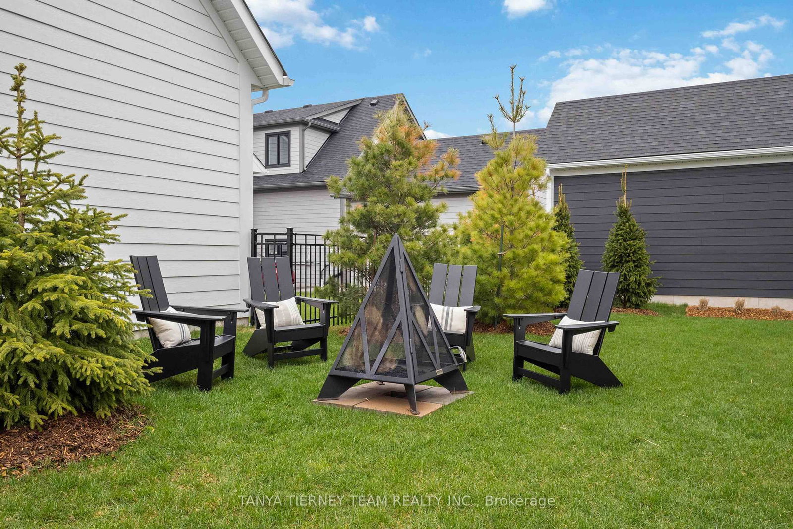 122 Courtland Street • Blue Mountains, ON photo 42