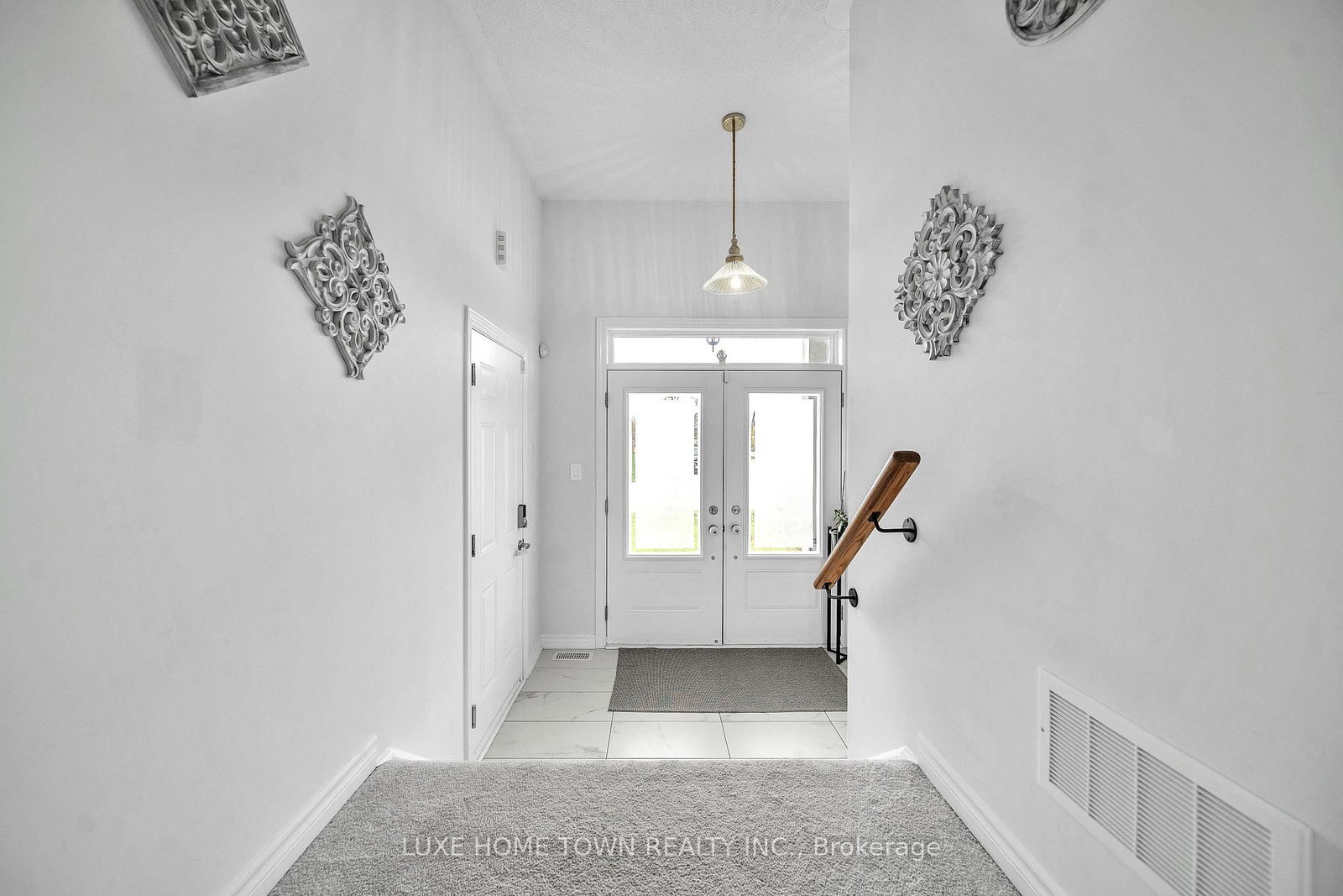 26 Gibbs Way • Centre Wellington, ON photo 5