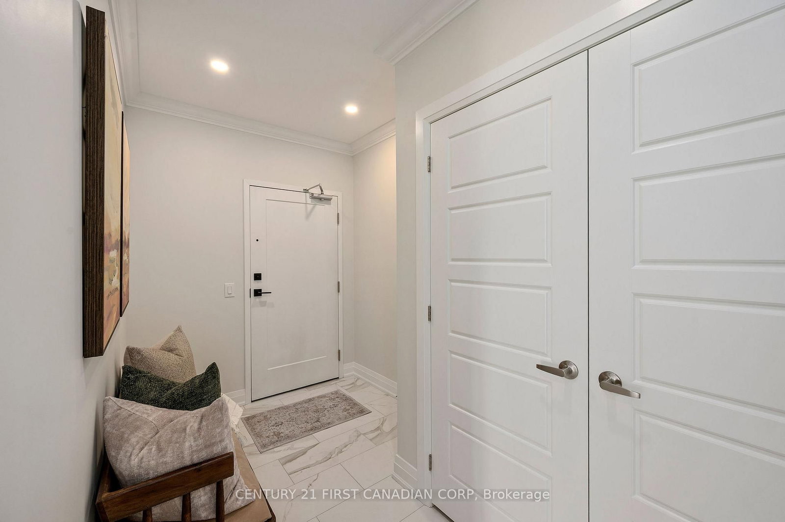 1560 Upper West Avenue, Unit 210 - Photo 2