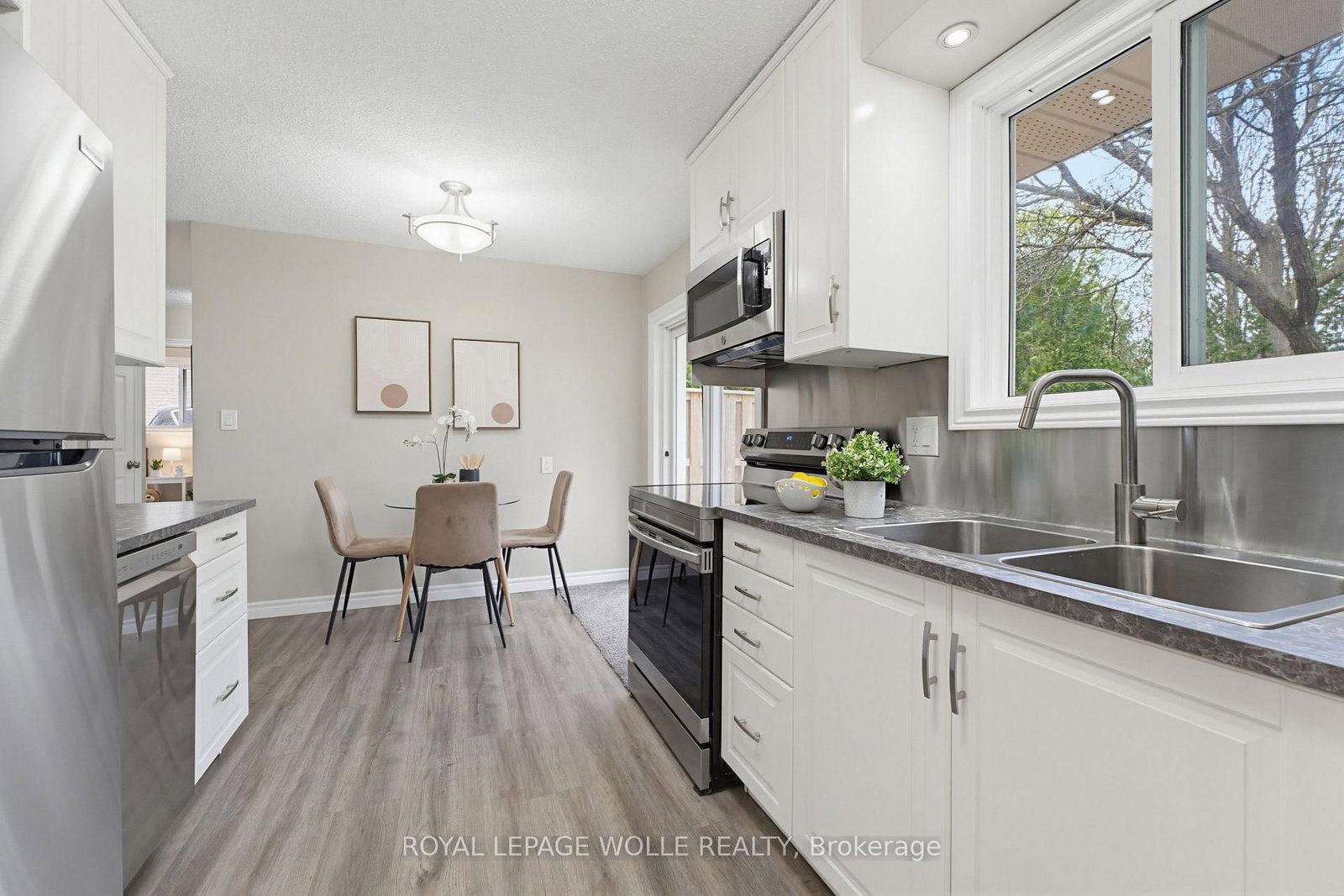 24 Hillmount Street - Photo 10