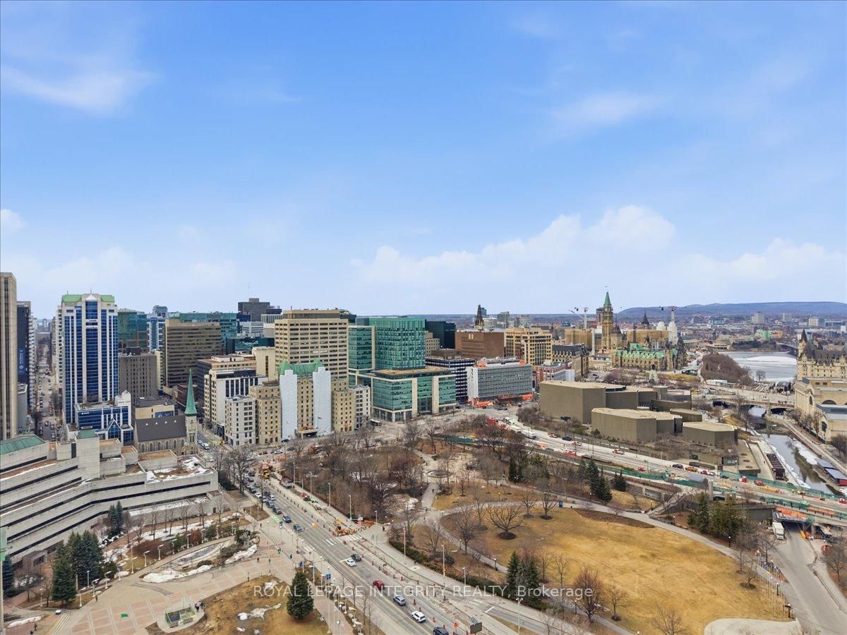 909 - 161 Laurier Avenue W, Ottawa 4