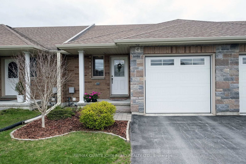 home for sale on 47 McIntosh Crescent