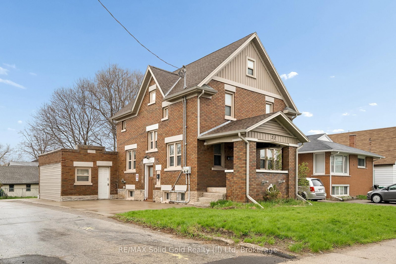 22 Dellroy Avenue • Kitchener, ON photo 1