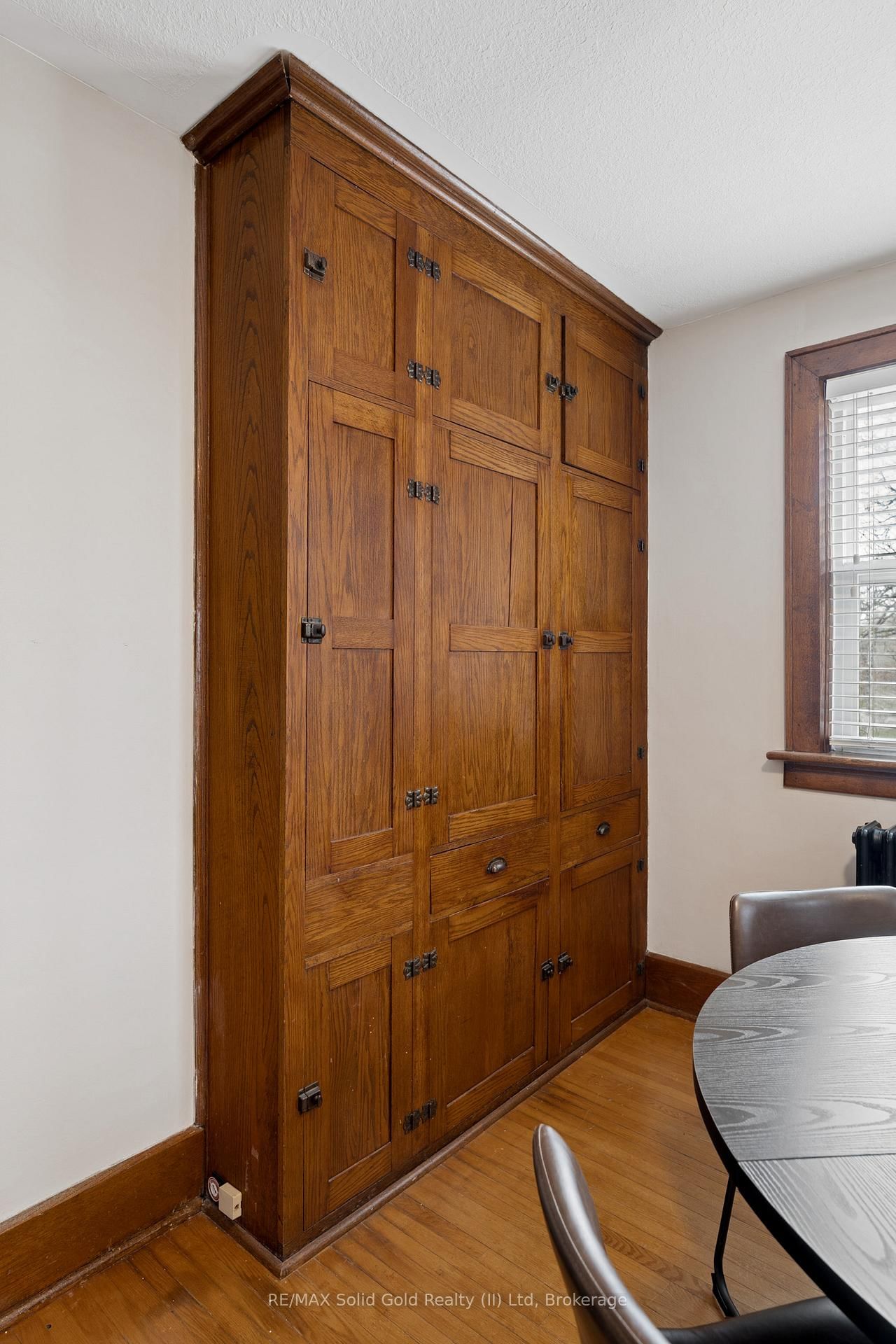 22 Dellroy Avenue • Kitchener, ON photo 14