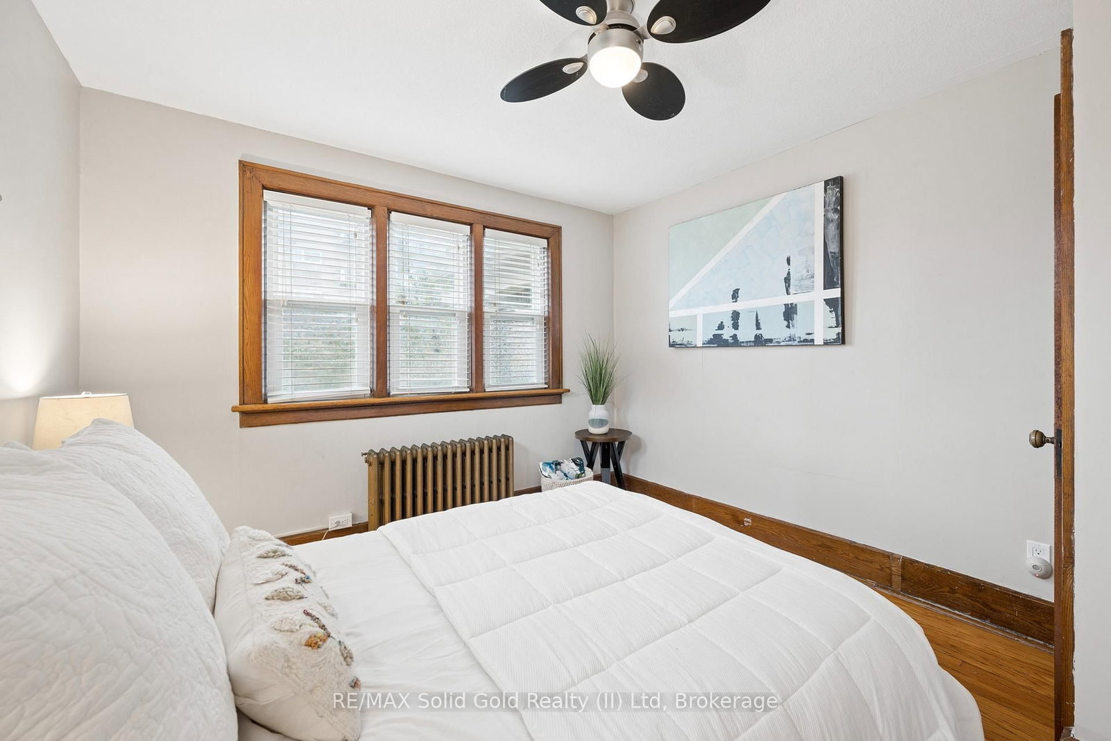 22 Dellroy Avenue • Kitchener, ON photo 19